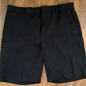 Men’s Size 34 PGA Tour Golf Shorts